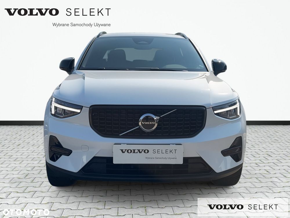 Volvo XC 40 - 3