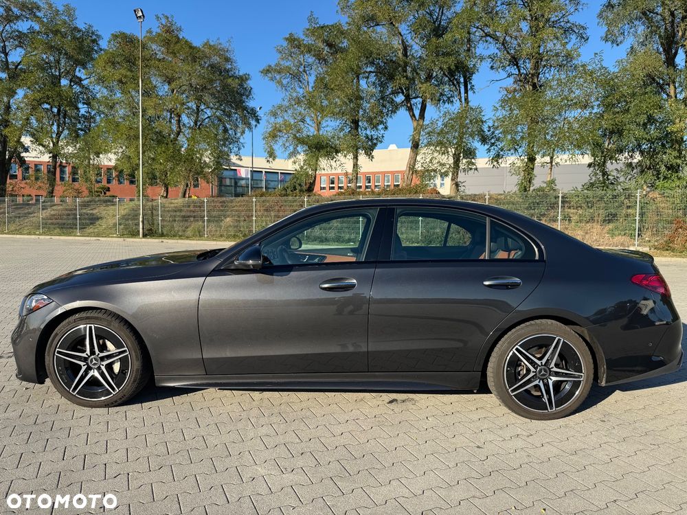 Mercedes-Benz Klasa C 300 4Matic T 9G-TRONIC AMG Line - 2