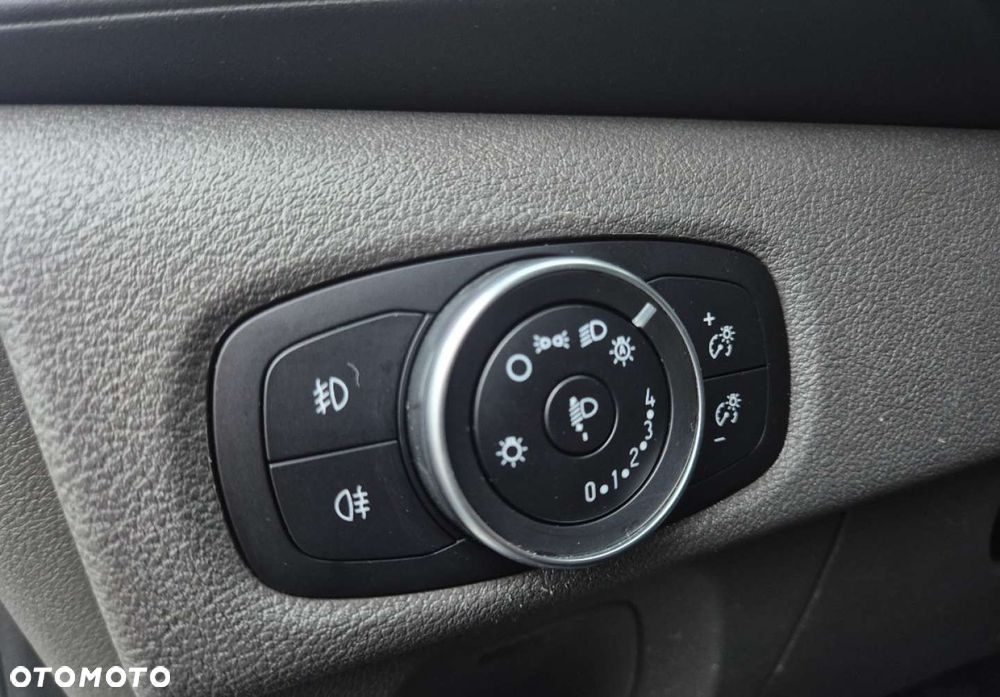 Ford Transit Custom - 11