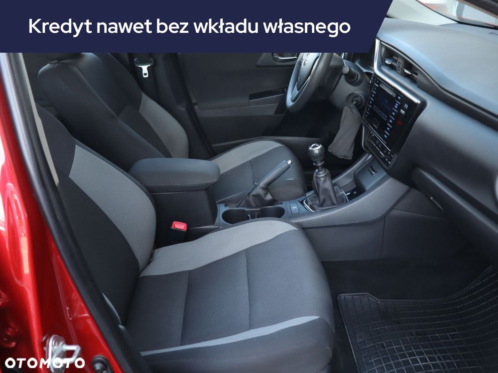 Toyota Auris - 11
