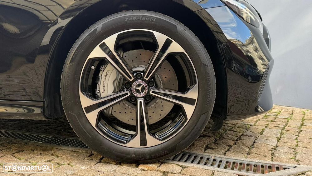 Mercedes-Benz E 300 e Avantgarde - 14