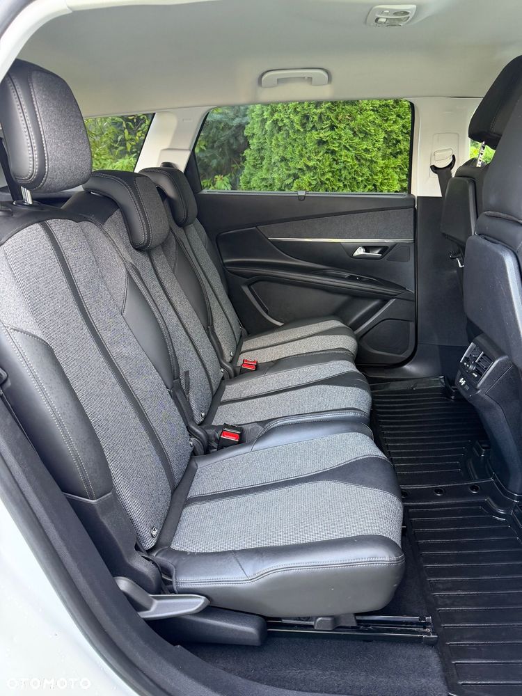 Peugeot 5008 - 7