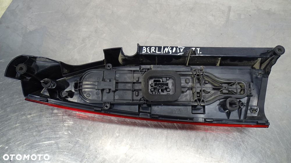 LAMPA PRAWA TYLNA CITROEN BERLINGO III COMBO E PROACE - 3