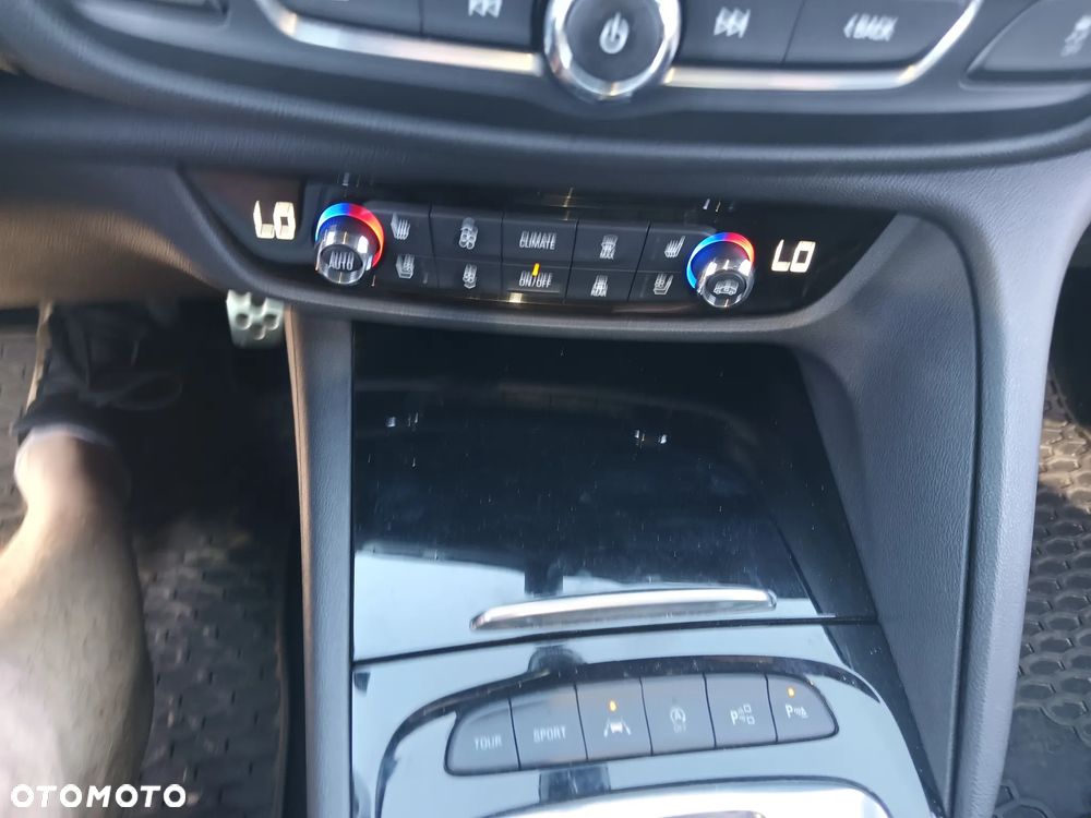 Opel Insignia Sport2.0 Direct InjTurbo 4x4 Exclusive - 22