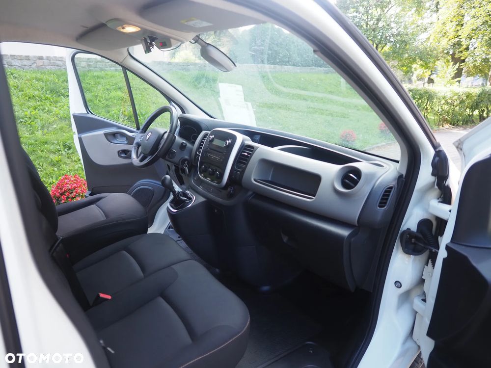Renault trafic - 24