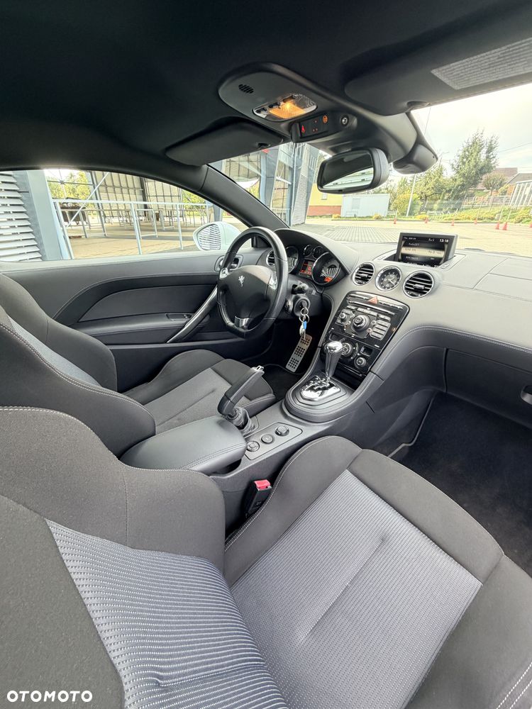 Peugeot RCZ 1.6 THP - 10