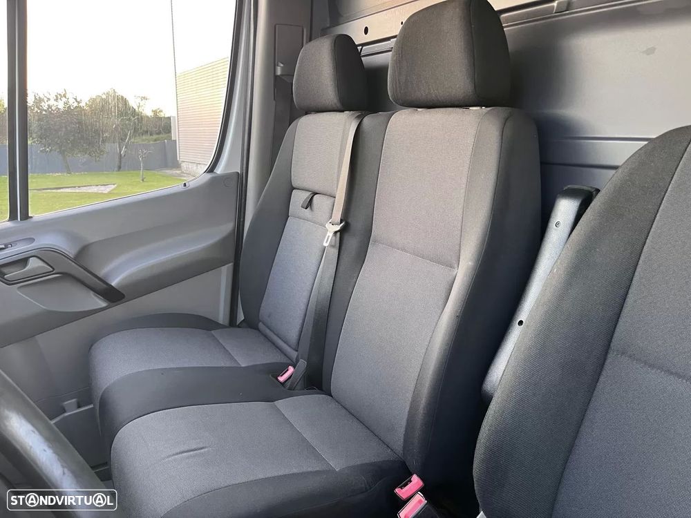 Mercedes-Benz sprinter 310 cdi longa automática - 23