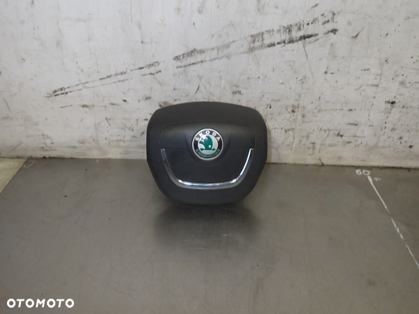 PODUSZKA KIEROWCY SKODA OCTAVIA II 1.6TDI LIFT 1Z0880201AK