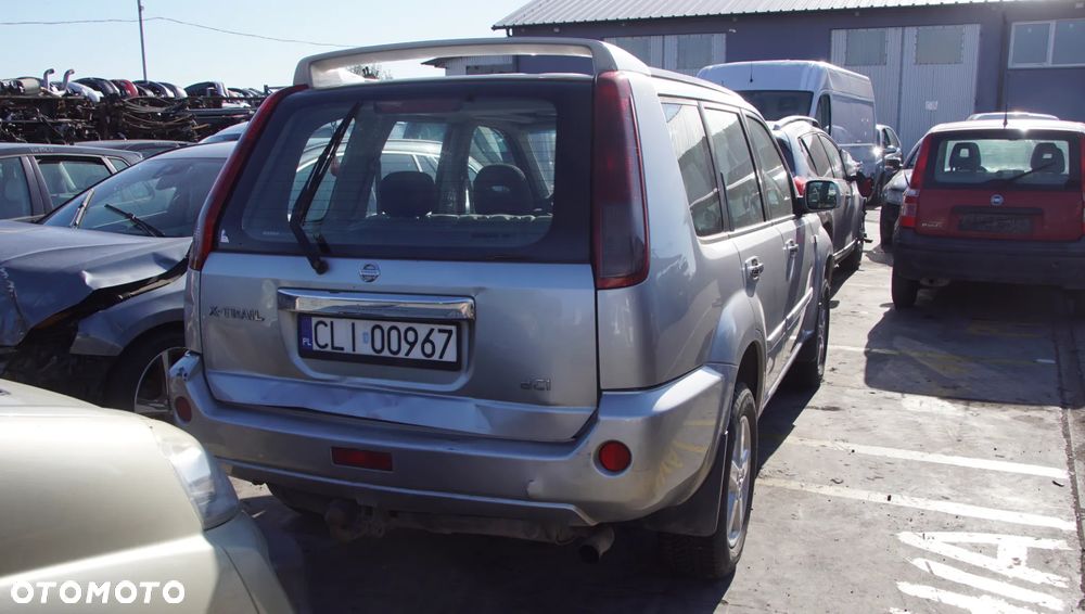 Auto na części - Nissan X-Trail I T30 2.2 DCI 136 KM YD22ETI 32010EQ068 KY0 2001R Silnik Skrzynia Drzwi Maska Klapa Zderzak Błotnik Lusterko Szyba Lampa Deska Kokpit Sterownik Moduł Czujnik Licznik Panel Kierownica - 4