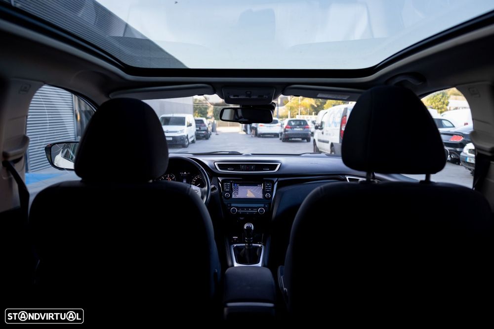 Nissan Qashqai 1.5 dCi N-Connecta - 30