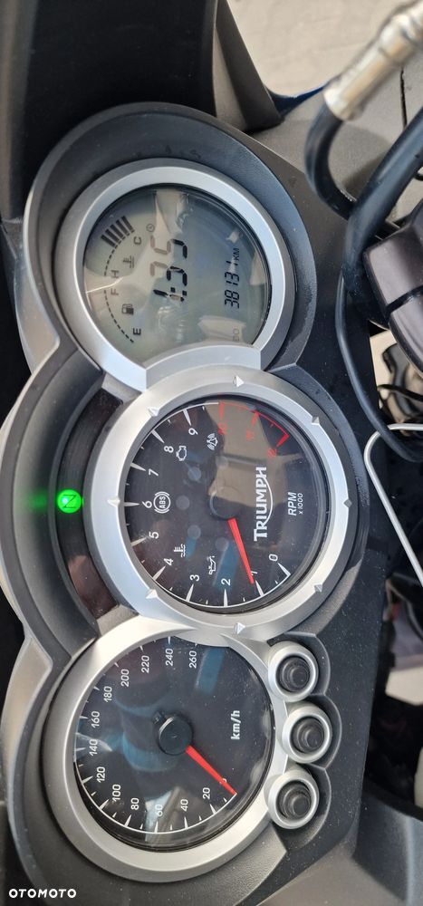 Triumph Sprint - 8