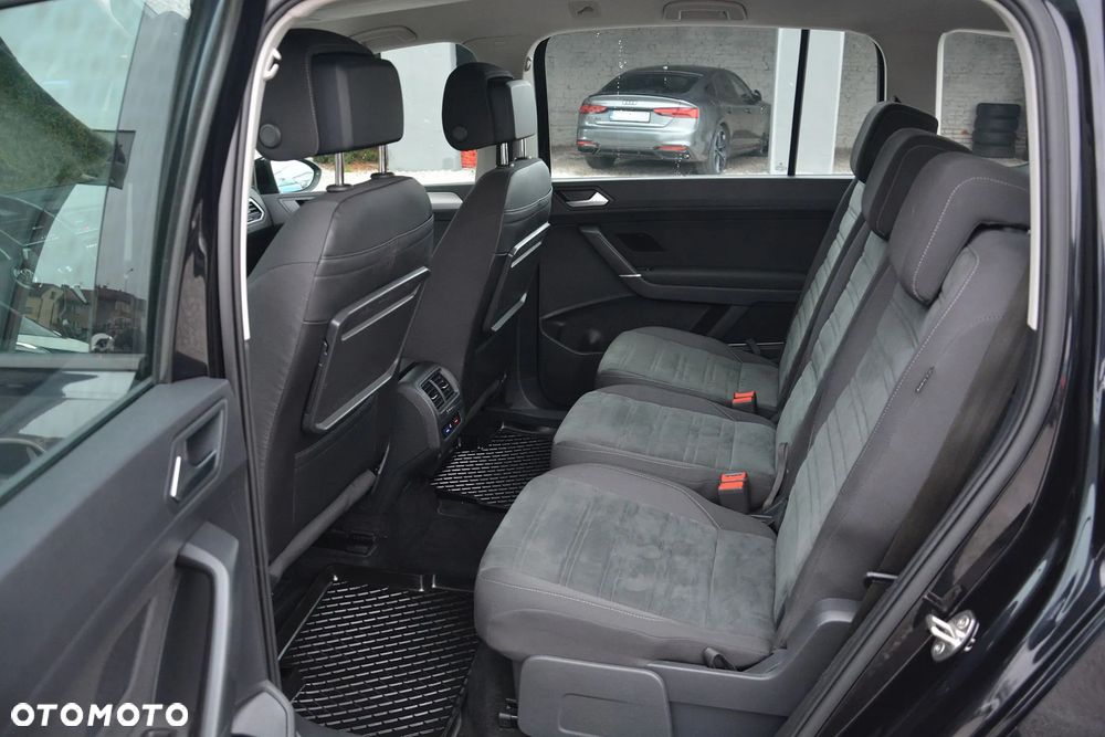 Volkswagen Touran 2.0 TDI BMT Comfortline - 11