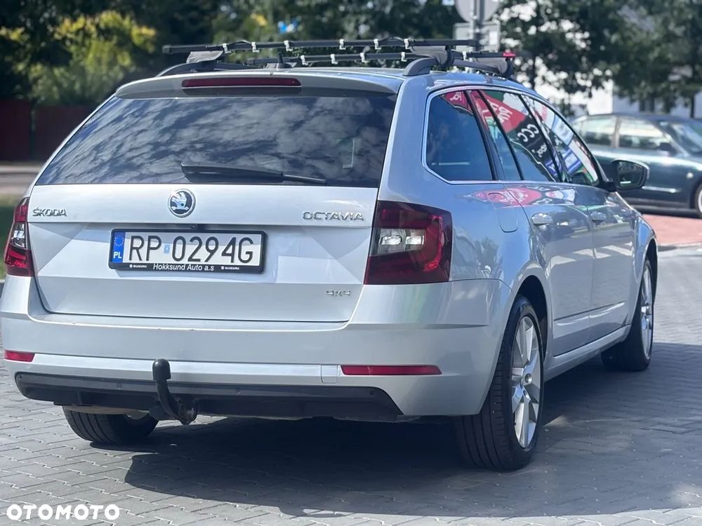 Skoda Octavia 2.0 TDI DSG Style - 8