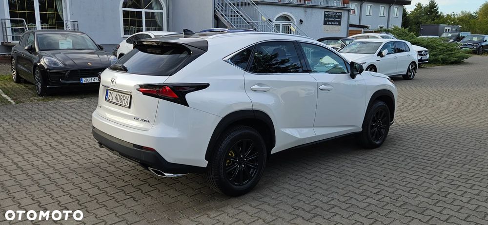 Lexus NX 200t Prestige AWD - 8