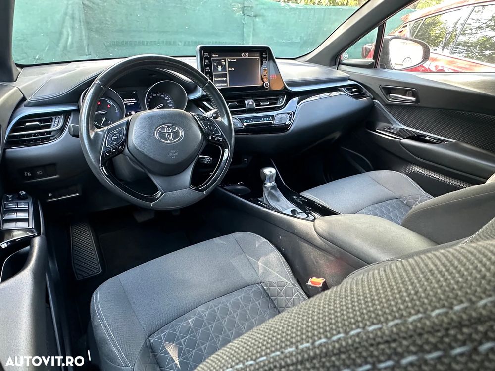 Toyota C-HR Hybrid Business-Edition - 25