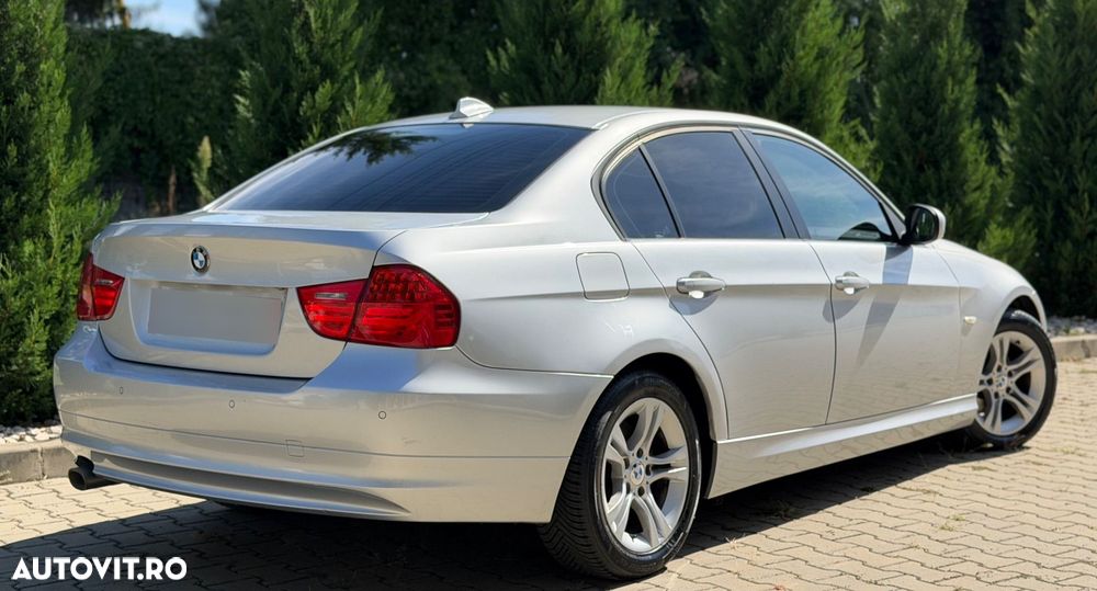 BMW Seria 3 318d DPF Edition Sport - 4