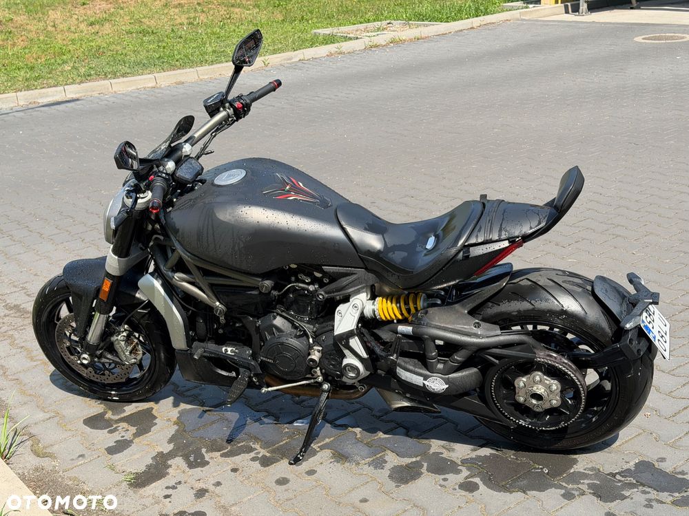 Ducati Diavel - 11