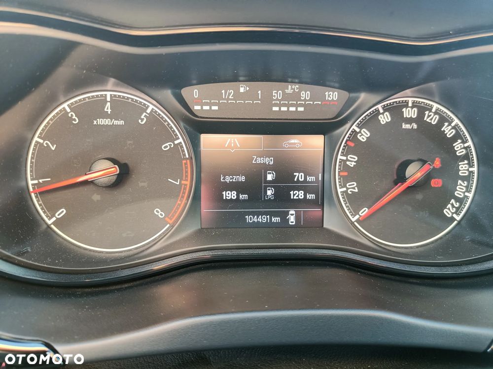 Opel Corsa 1.4 Color Edition - 11