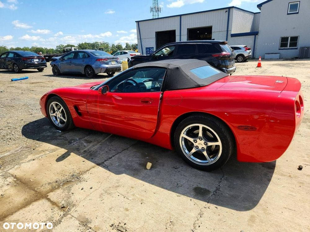Chevrolet Corvette 2003 photo 5