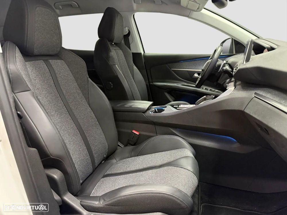 Peugeot 3008 1.2 PureTech Allure EAT8 - 14