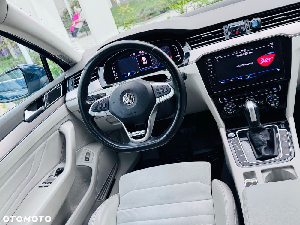 Volkswagen Passat 2.0 TDI Bi-Turbo BMT 4Mot Highline DSG - 24
