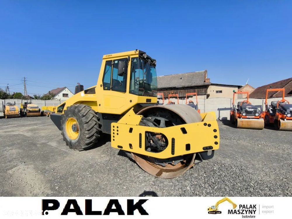 Bomag Walec drogowy  BW 213 DH METAL-GUMA  ,2015 rok - 4