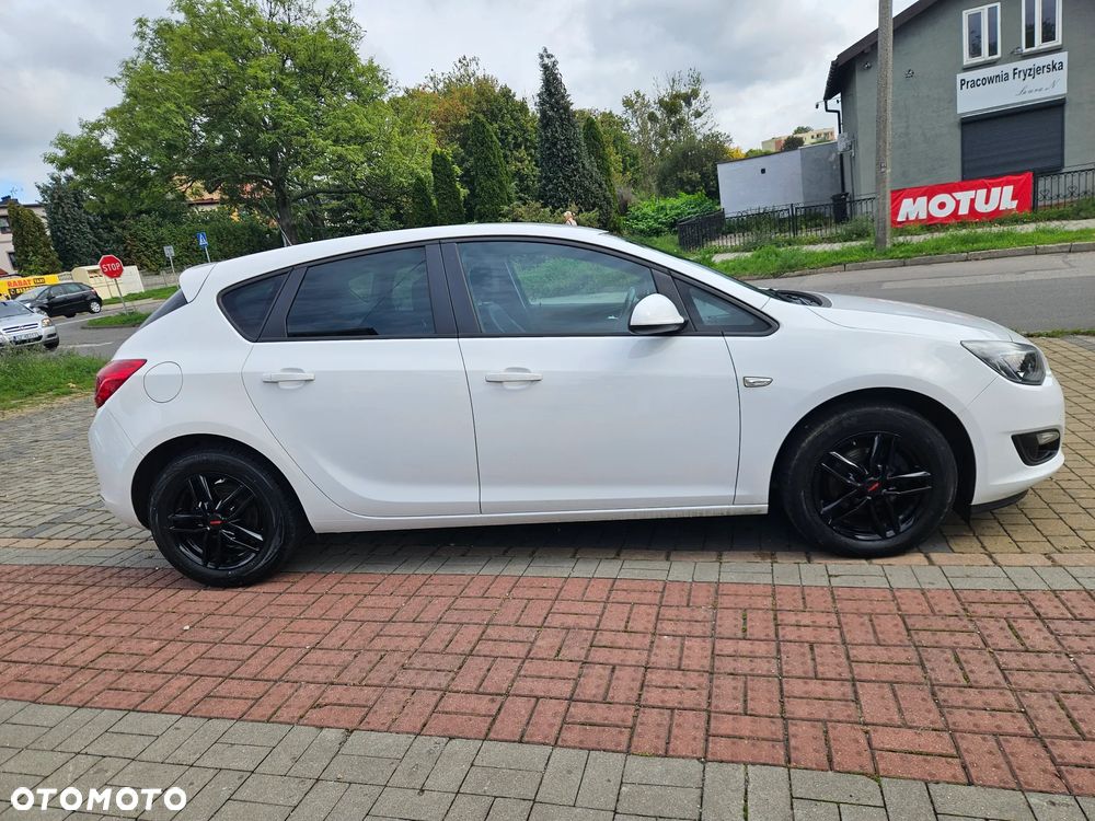 Opel Astra IV 1.4 T Cosmo S&S EU6 - 6
