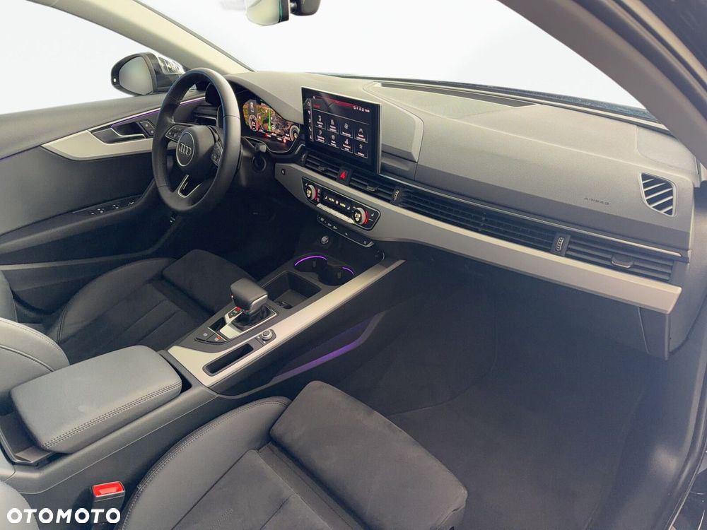 Audi A4 Limousine - 16