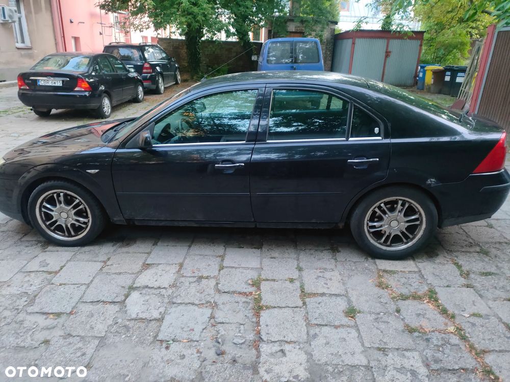 Ford Mondeo 2.0 TDCI Ghia - 13