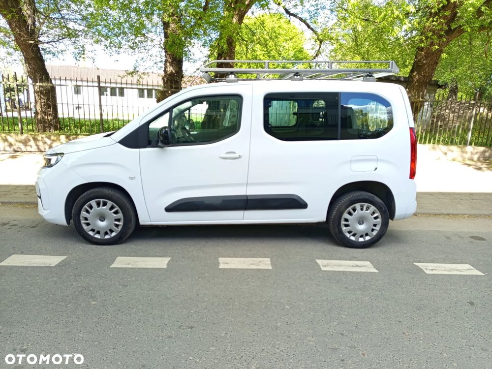 Opel Combo 1.5 CDTI Essentia S&S - 2
