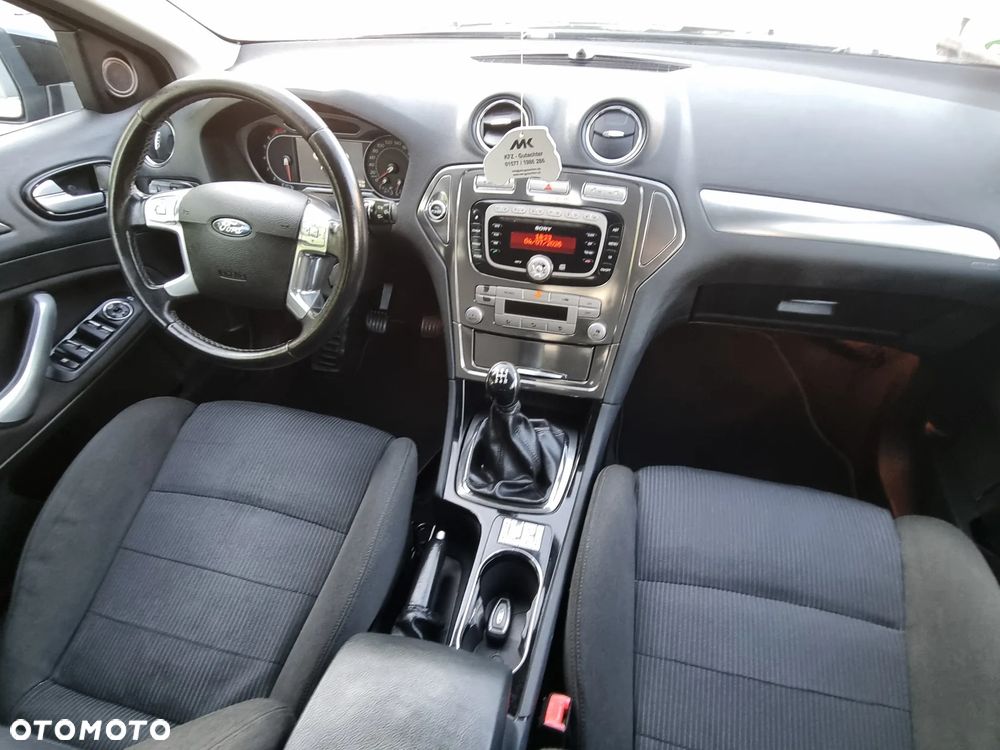Ford Mondeo 2.0 Platinium X - 11