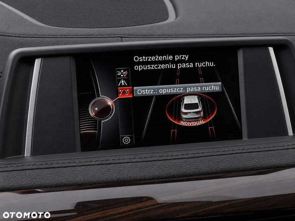 BMW X6 xDrive50i - 25