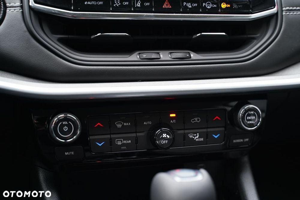 Jeep Compass 1.5 T4 mHEV Altitude FWD S&S DCT - 18