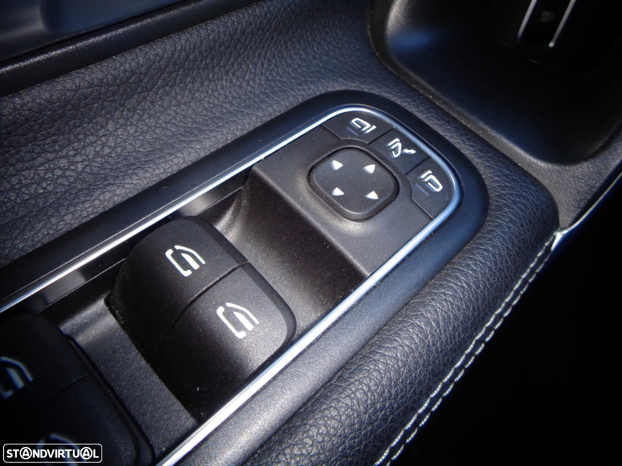 Mercedes-Benz A 180 Limousine d Style Plus Aut. - 32