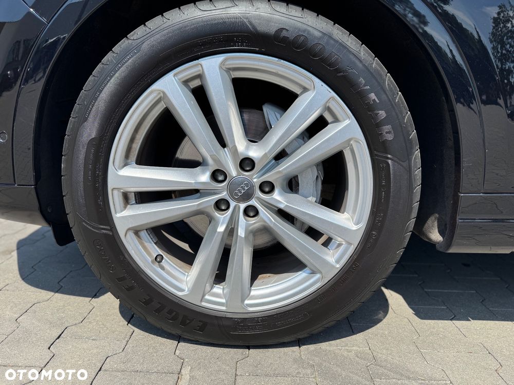 Audi Q7 - 11