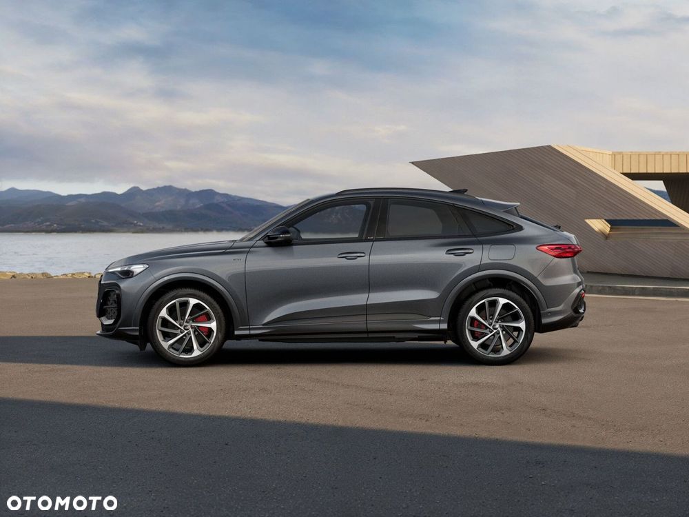 Audi Q5 Sportback - 3