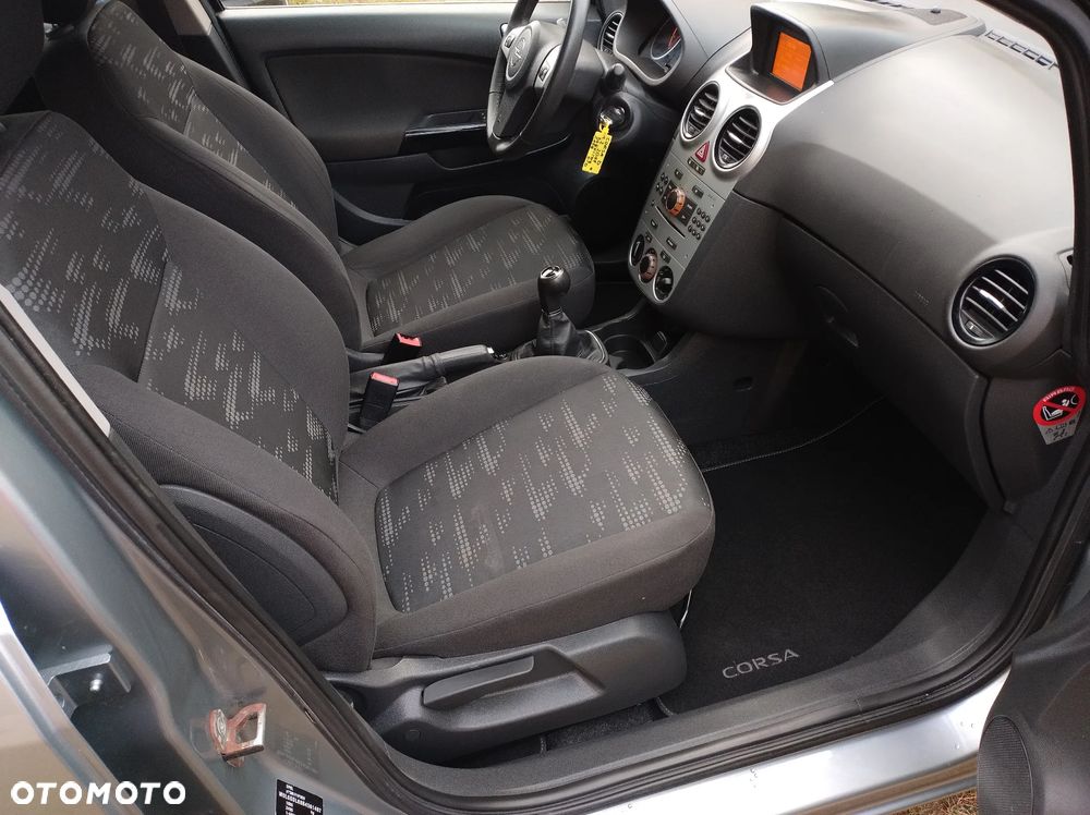 Opel Corsa 1.2 16V Edition 150 - 17