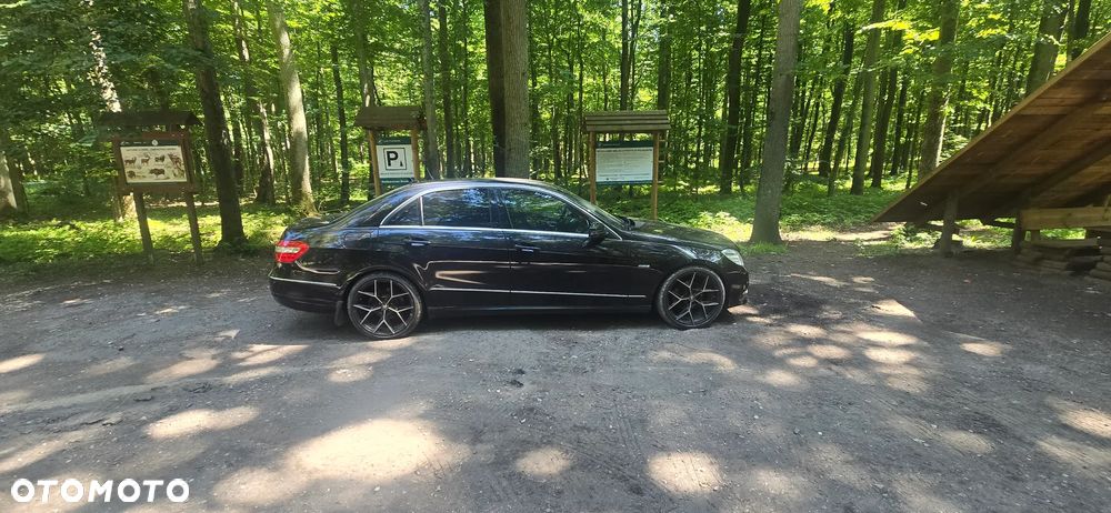 Mercedes-Benz Klasa E 200 BlueTEC 7G-TRONIC Avantgarde - 1