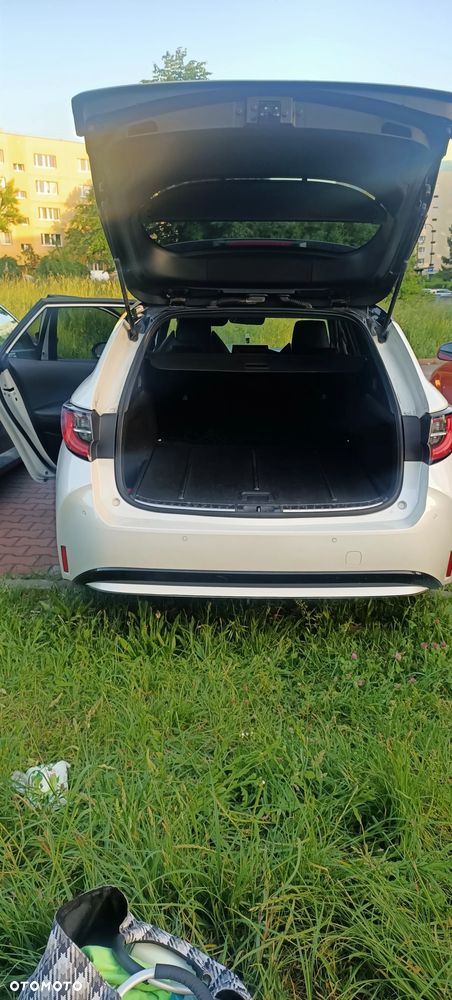 Toyota Corolla 1.8 Hybrid Selection - 2