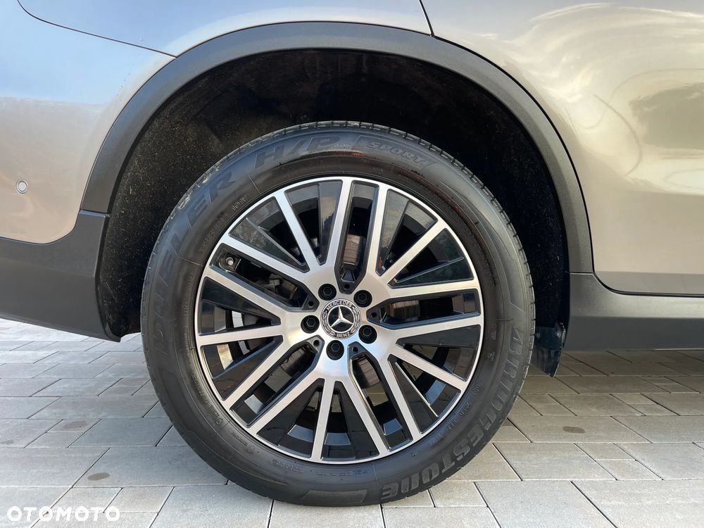 Mercedes-Benz GLC Coupe 300 de 4-Matic - 23
