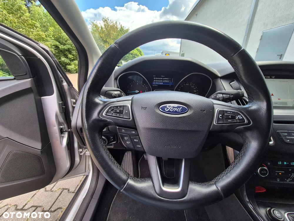 Ford Focus - 11