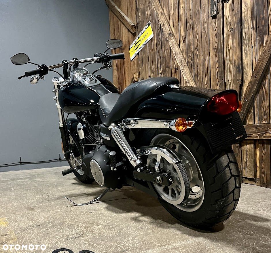 Harley-Davidson Dyna Fat Bob - 11