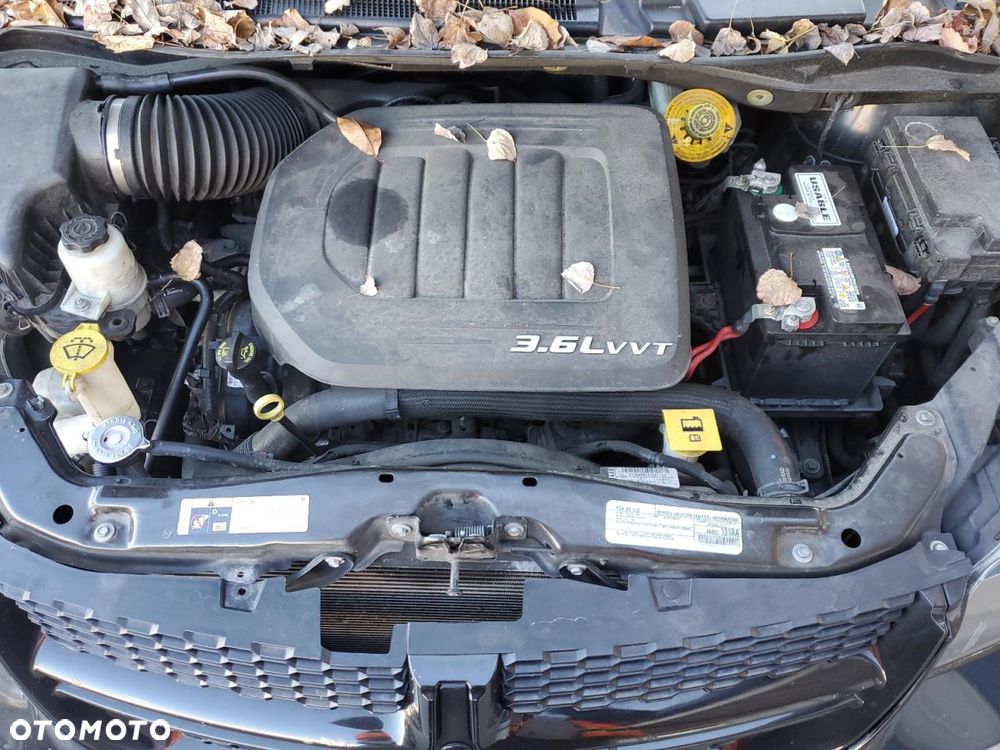 Dodge Grand Caravan 3.6 R/T - 34