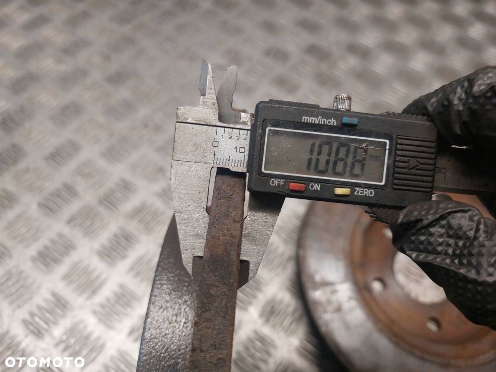 TARCZE HAMULCOWE TYŁ  FORD MONDEO MK3 1.8 16V - 4