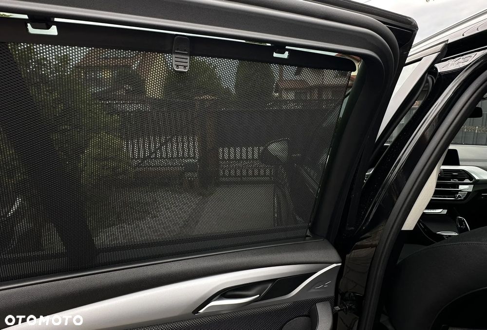 BMW X3 xDrive20d sport - 21