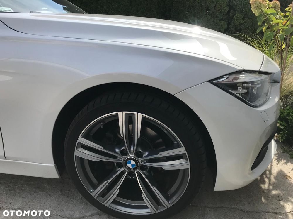 BMW Seria 3 318i - 6