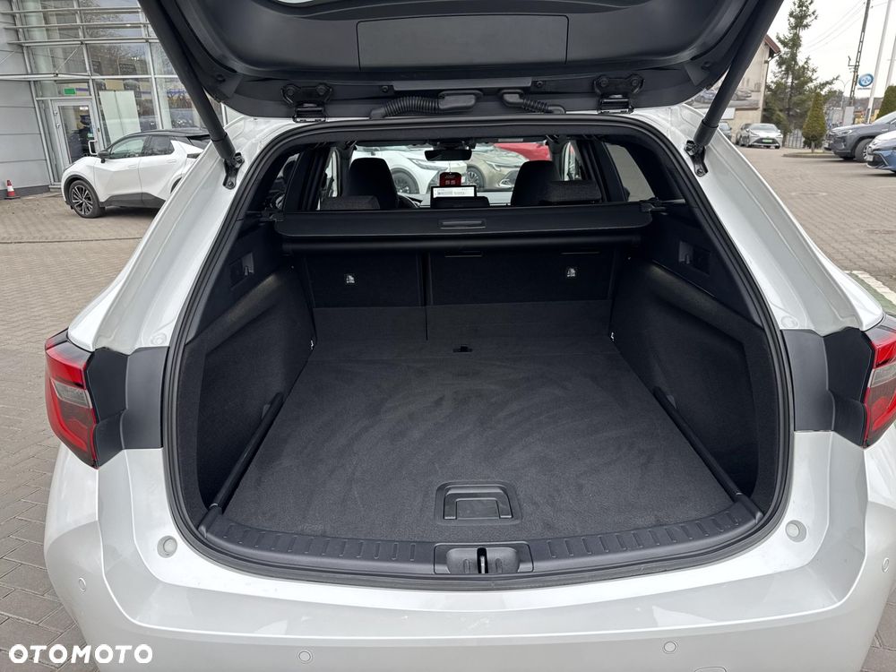 Toyota Corolla 1.8 Hybrid Style - 18