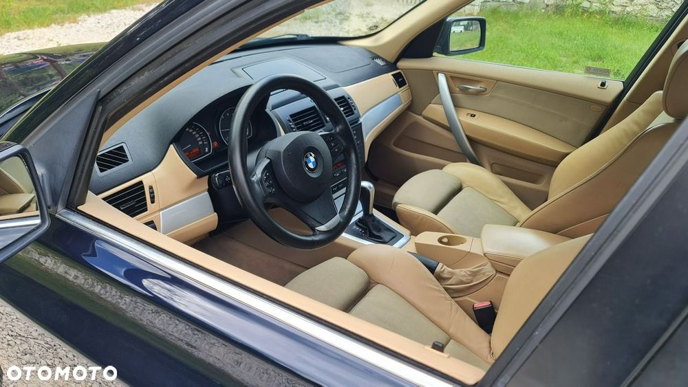BMW X3 2.5si - 12