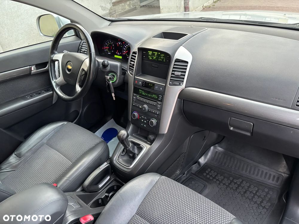 Chevrolet Captiva 2.4 2WD 7 Sitzer LS Family Edition - 22