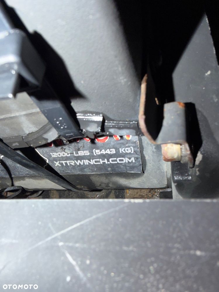 Land Rover Discovery - 36